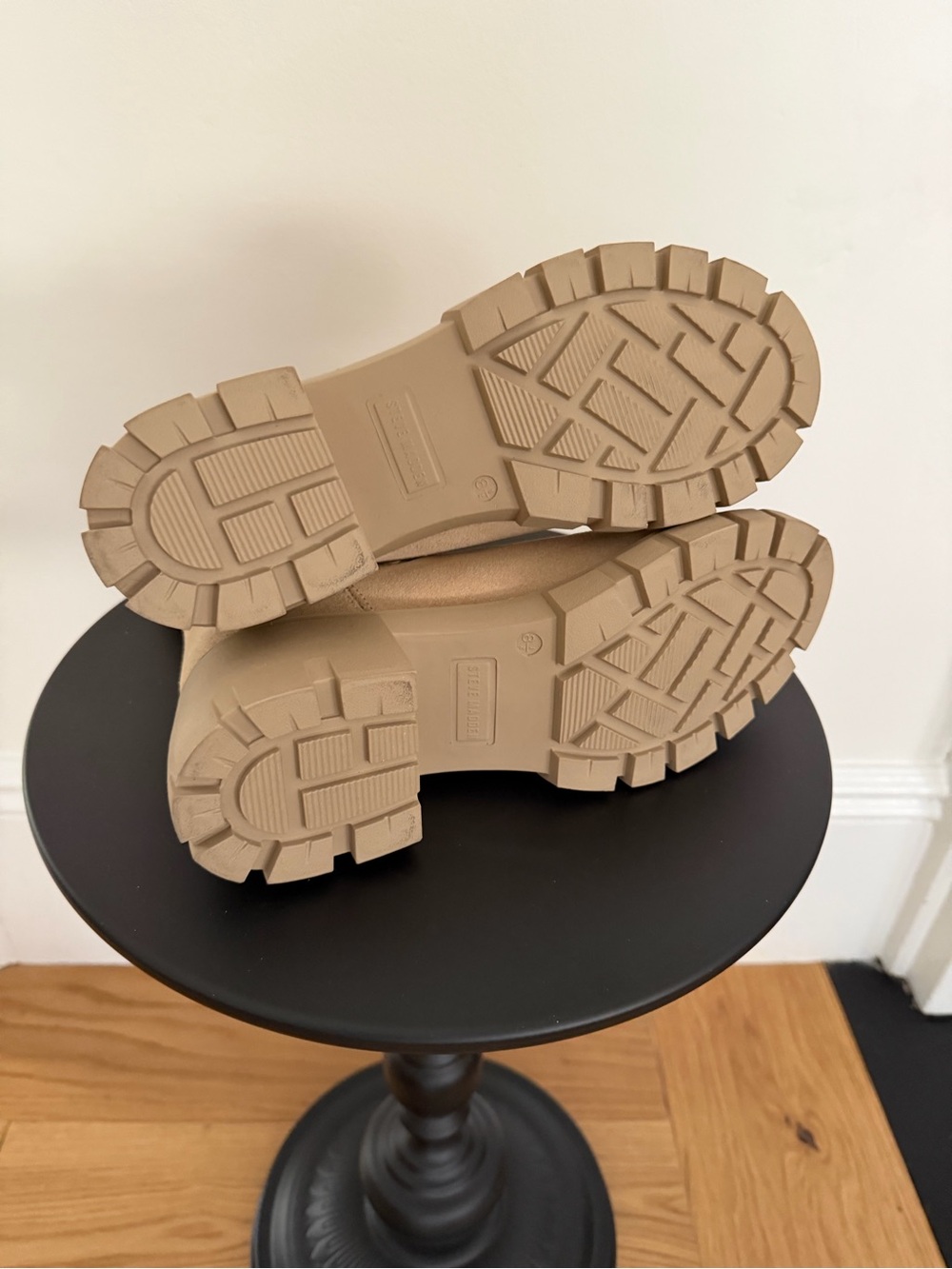 Steve Madden Tan Chunky Chelsea Ankle Boots - Picture 4 of 5